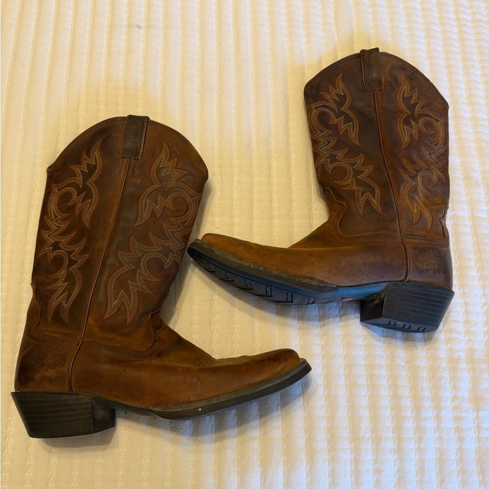 Justin Boots Brown and Black Leather Soles - Picture 2 of 8
